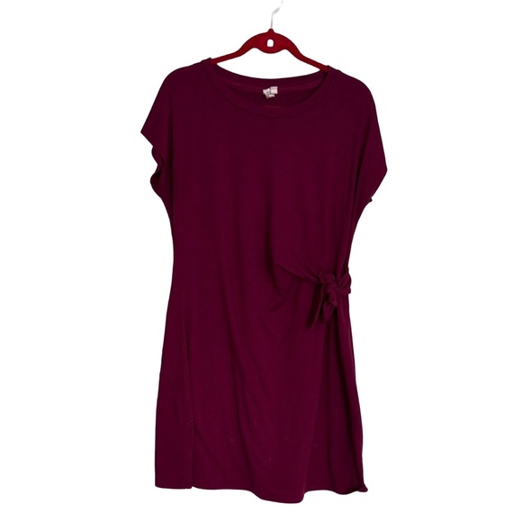 Cable & Gauge Dresses & Skirts - Cable & Gauge Berry-Red Knit Top with Logo Tag